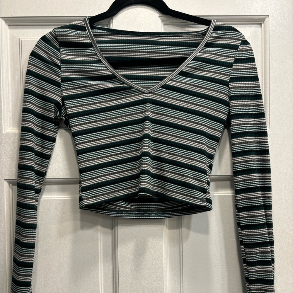 Cropped stripes shirt